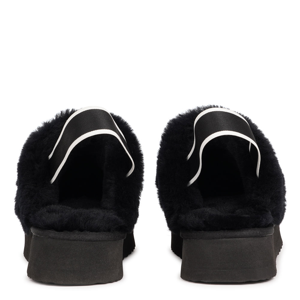 Lovelies Studio - Wrap your feet in pure comfort with Lovelies’ shearling mules — a perfect balance of warmth, softness, and timeless style. Crafted from plush natural shearling and set on durable, flexible soles, they’re designed to keep your feet snug and supported through every season.
At first wear, they may feel slightly snug across the toes and instep. Don’t worry -the natural wool will soon soften and gently mould to your feet, creating a personalised and perfectly comfortable fit.