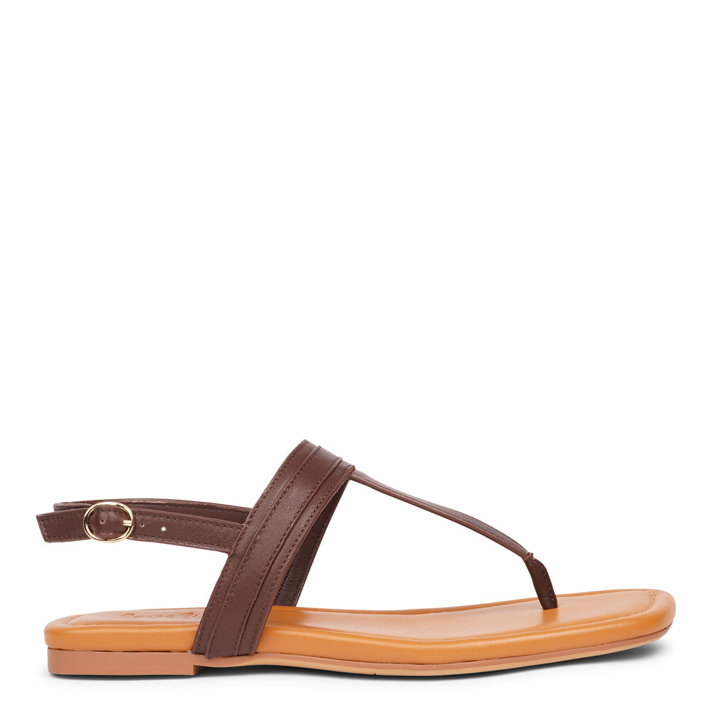 Lovelies Studio - Carini leather sandals - Introducing our luxurious soft nappa leather sandals, designed with your comfort and style in mind. The soft midsole, also covered in supple nappa leather, offers an extra layer of cushioning for unparalleled comfort throughout the day.