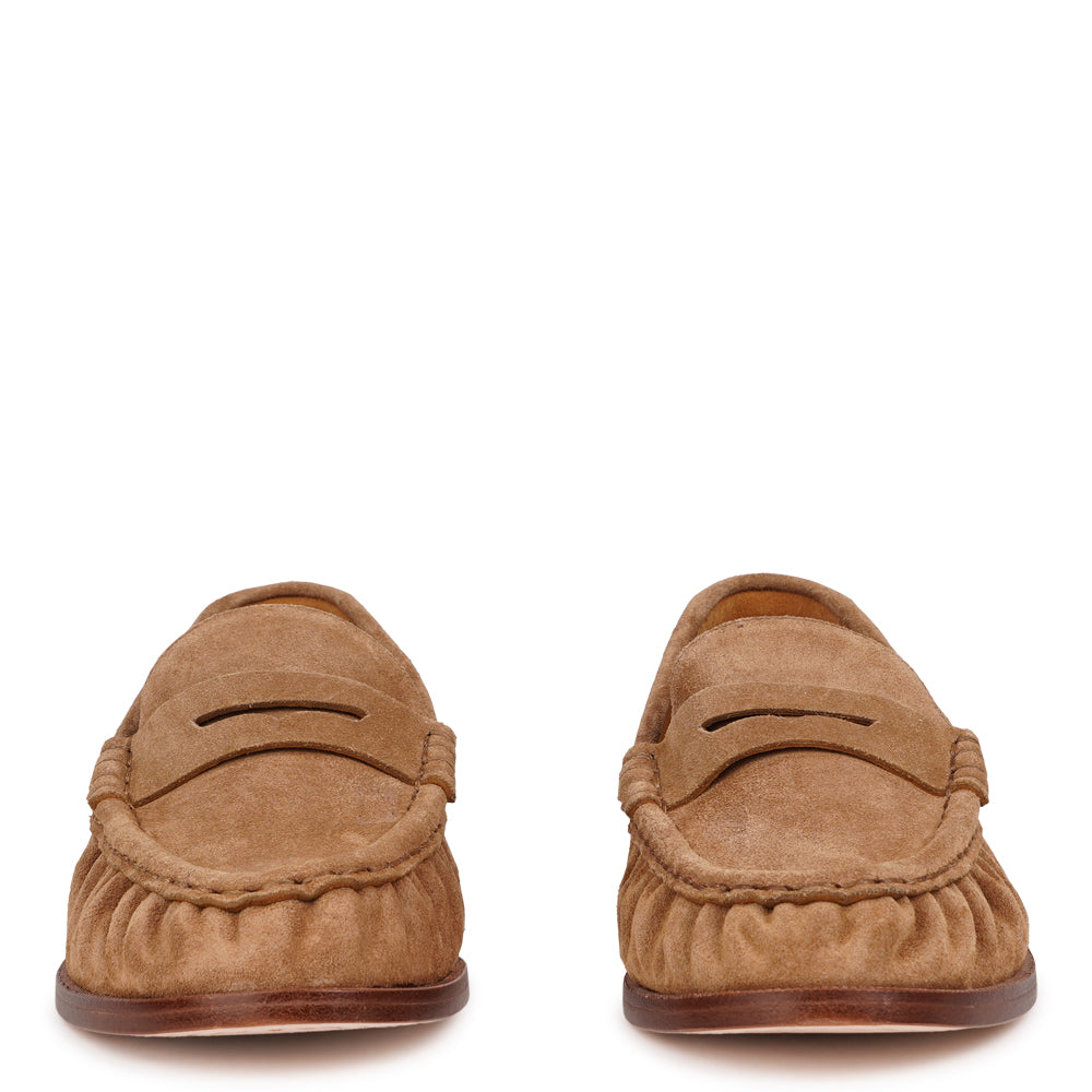 Corleone is a handcrafted Italian suede loafer that combines timeless elegance with contemporary cool.
Each pair is meticulously made using premium cow suede, delivering a soft, luxurious feel underfoot. The loafer features a full leather construction—from the supple suede upper to the leather lining, footbed, and durable leather outsole. Every detail reflects quality craftsmanship designed to age beautifully.
LWG Environmental GOLD RATED certified, ensuring responsible leather sourcing and production. A