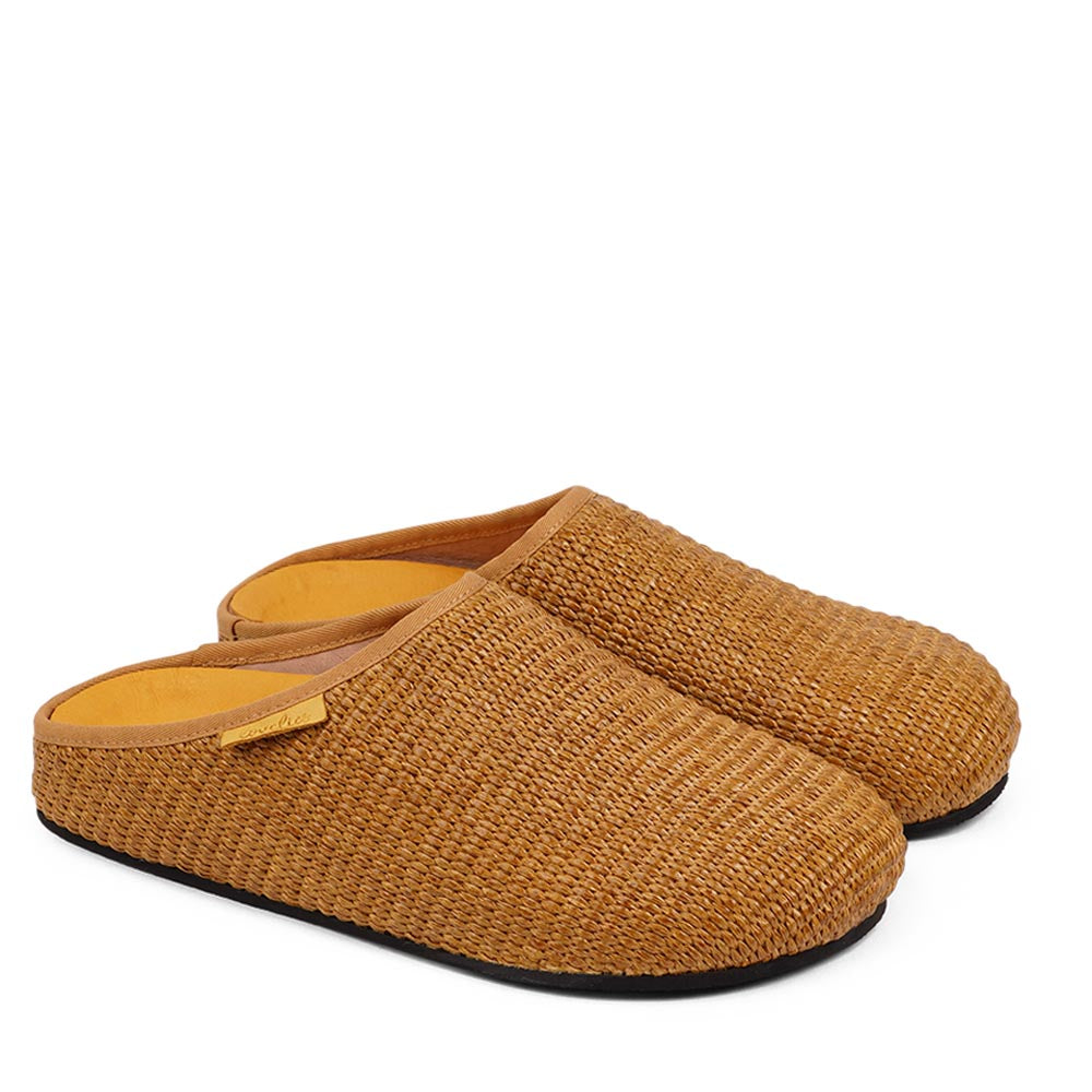 Lovelies Studio - Cubells - Step into luxury as you slide your feet into Cubells, where every step is met with softness and support. Covered inside with soft skin, these mules provide a plush, comfortable feel against your skin, making them ideal for all-day wear during those warm summer days.