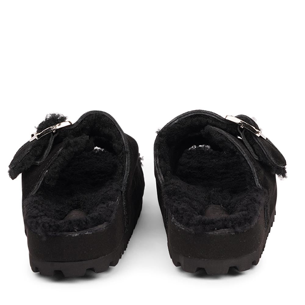 Lovelies Studio - Adjustable suede sandals with shearling lining Lovelies shearling sandals will bring softness and warmth to your feet this autumn. The combination of soft shearling and the durable cork and rubber sole guarantees the utmost comfort to the wearer.