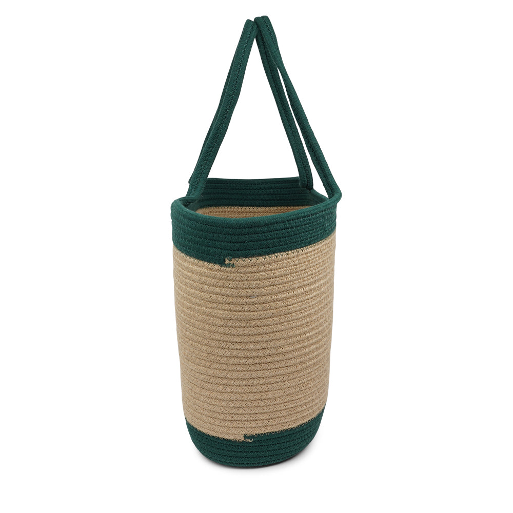 Lovelies Studio - Danish Design - For those cheerful springdays and warm sunny summerdays all you need is a gorgeous beach bag. Lovelies has made an elegant one in cotton and recycled polyester and it comes in 8 beautiful colours. Whether you’re off to a picnic, shopping or a lazy day at the beach, a Lovelies beach bag will be your all-time favourite companion.