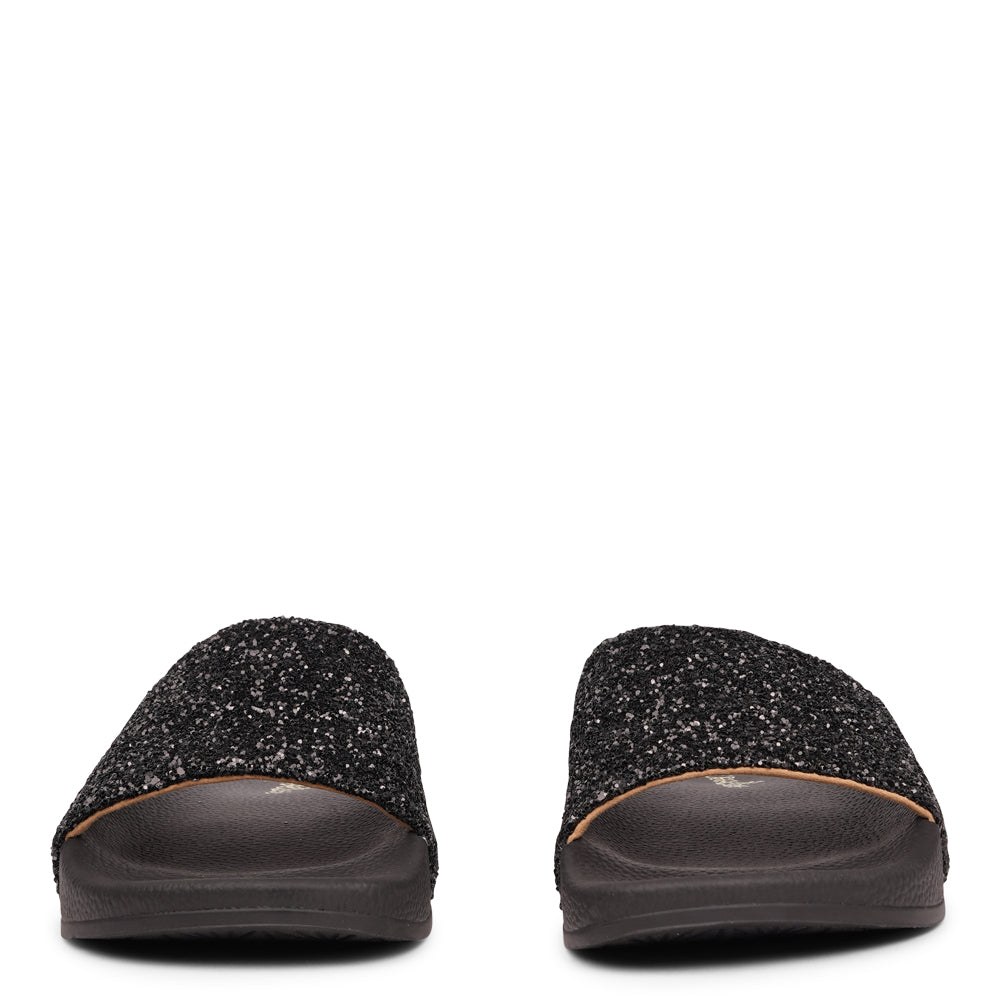 Shine all summer with Fontazzi Glitter Slides!
Perfect for any occasion, these slides feature a full glitter design that adds a touch of sparkle to your look. With a durable yet soft rubber sole, they offer all-day comfort whether you're partying or lounging by the beach.
Step into the spotlight with Fontazzi – the ultimate combination of fun, comfort, and shine!
