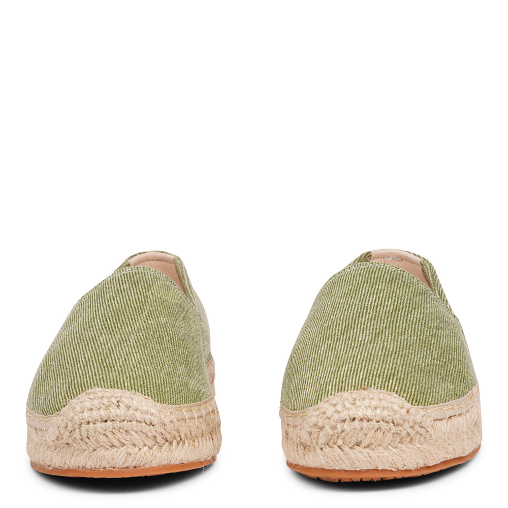 Lovelies Studio - With a soft denim upper, our espadrilles emanate an aura of effortless coolness and sophistication. The supple leather lining not only exudes chic aesthetics but also ensures a snug fit that conforms to your feet. Prioritizing durability, we've outfitted these espadrilles with rubber soles of the highest quality.