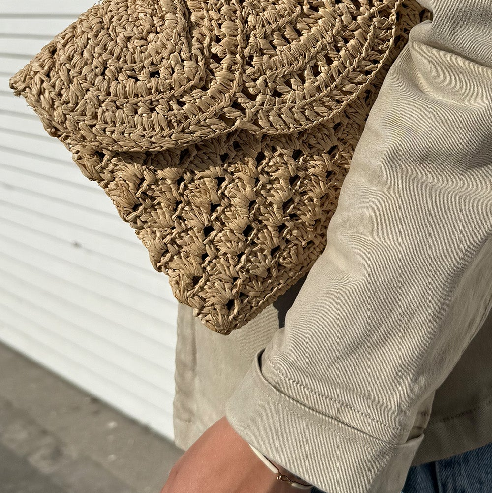 Gerani - Crochet raffia clutch