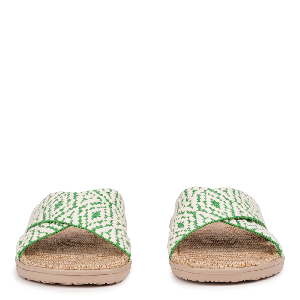 Lovelies Studio - The Gili sandal, a tribute to the serene Indonesian island that inspired its name. A sandal imbued with the essence of natural elegance, perfect for the summer season.
Slip into the Gili sandal and treat your feet to double-layered rubber soles that cushion every step with comfort. Its mid-sole featuring natural jute adds a dash of earthy elegance.