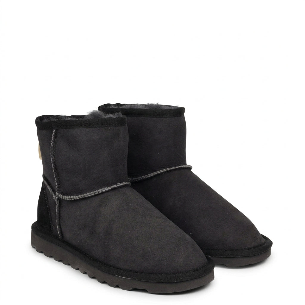Lovelies Gower Shearling Boots aren't just a fashion statement; they're a statement of quality and environmental responsibility. We are proud to hold the LWG Environmental GOLD RATED Certification, a testament to our commitment to sustainable and eco-friendly practices.