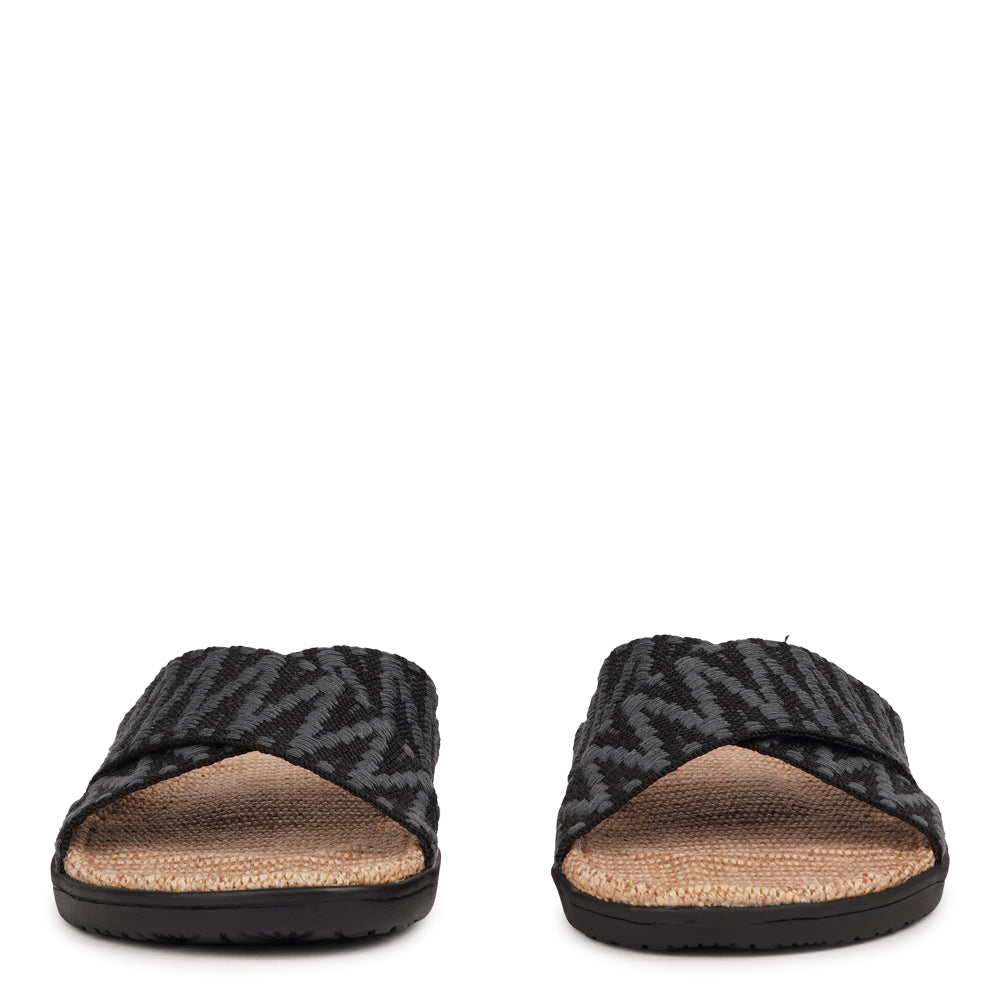 Lovelies Studio - The casual Harmal sandal, a tribute to the breathtaking beach in North Goa that inspires its name.
Step into comfort and style with its unique design, featuring double-layered soft and durable rubber soles. The mid-sole, adorned with natural jute, adds a touch of eco-friendly elegance. Embrace both fashion and comfort as you stroll, thanks to the wide cotton straps intricately woven with captivating patterns, available in a spectrum of colors.
