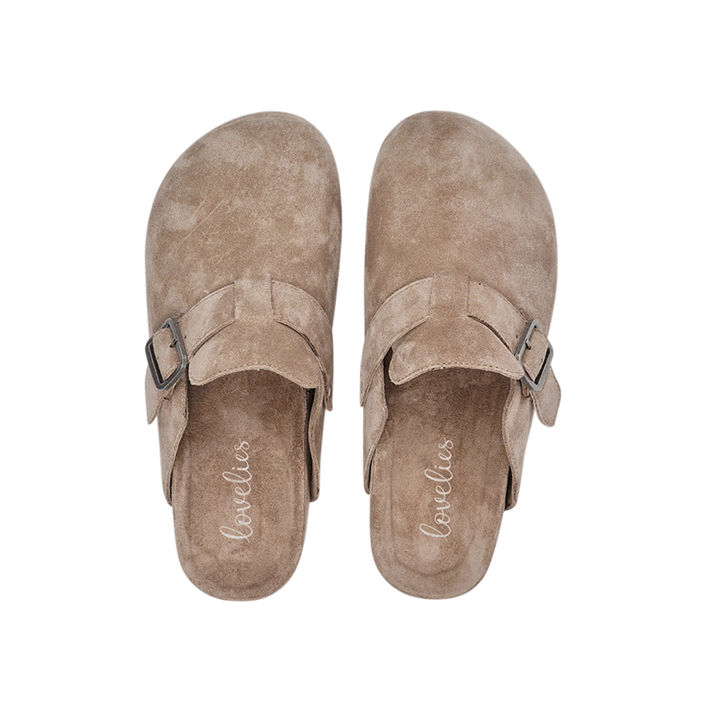 Lovelies Studio - The Kamakura Mules are built upon a sturdy rubber sole that ensures longevity and excellent grip. But what truly sets these mules apart is the suede-covered, soft midsole made of high-quality PU. This feature guarantees not only exceptional cushioning but also a perfect fit that molds to your unique foot shape.