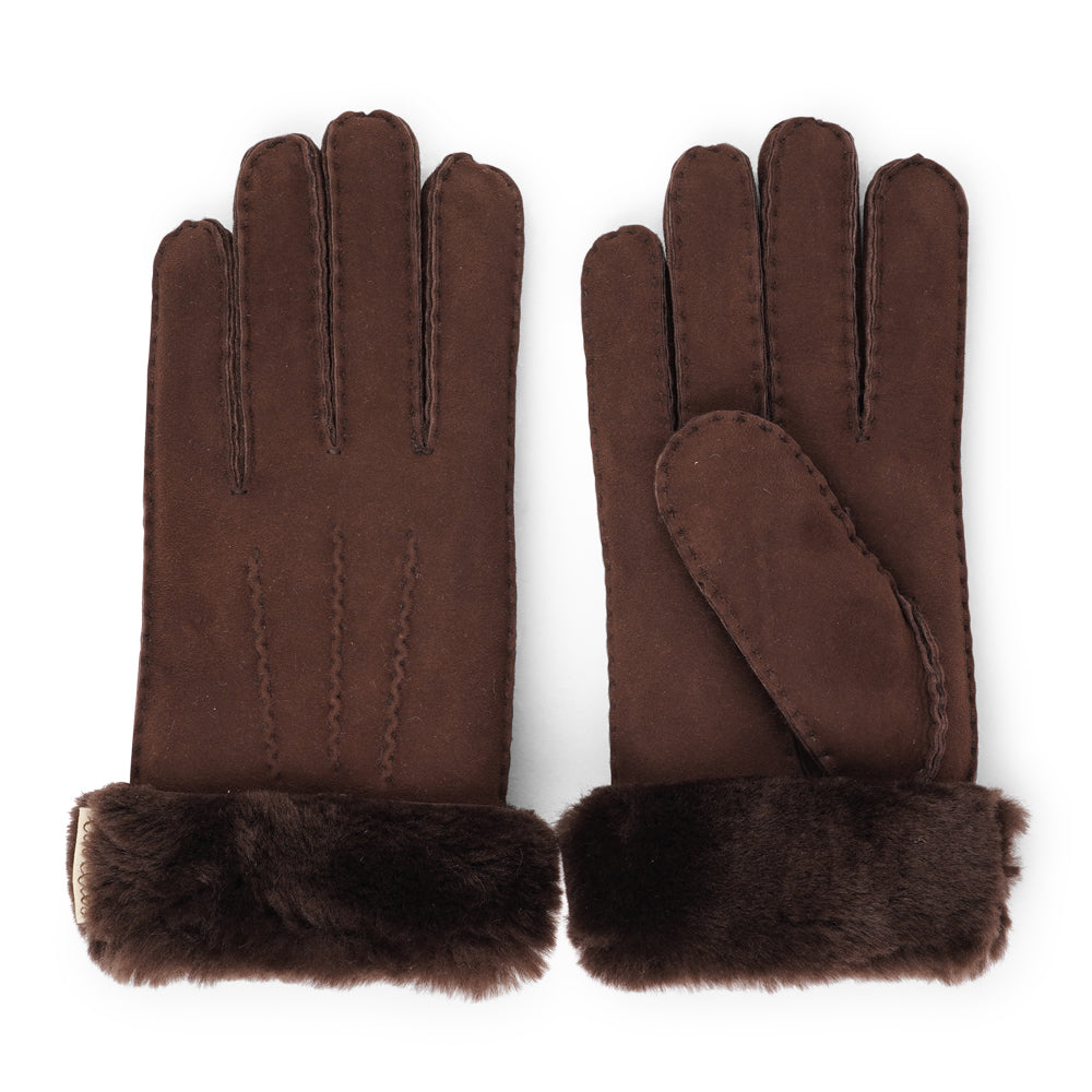 Where Elegance Meets Warmth
Elevate your winter wardrobe with our luxurious Kelly Shearling Gloves. Crafted from supple sheep leather, these gloves are designed to provide you with both style and warmth during the colder months.
These gloves are uniquely long and slim, providing a sleek and feminine silhouette that not only keeps you warm but also adds a chic touch to any outfit.