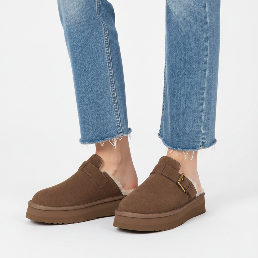 Kokubo - Suede Mules