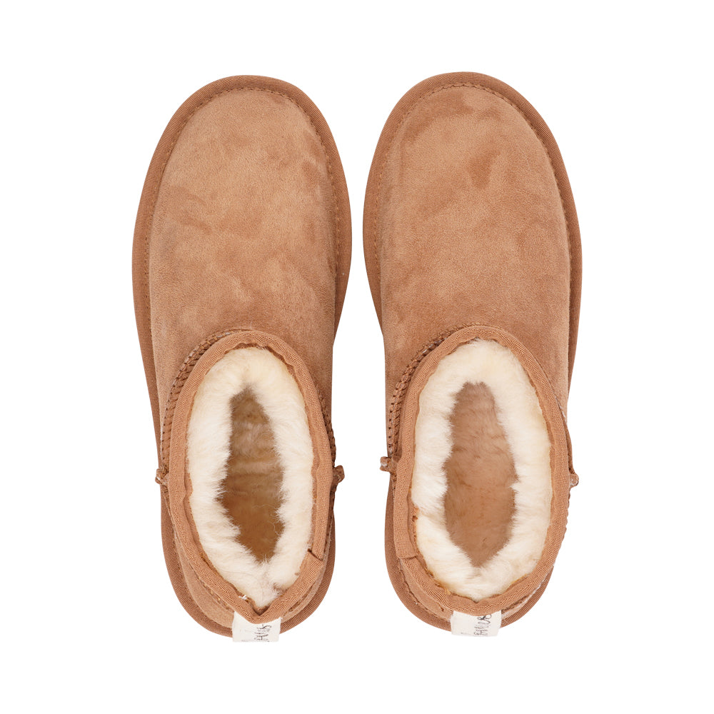 Majura Shearling Boots aren't just a fashion statement; they're a statement of quality and environmental responsibility. We are proud to hold the LWG Environmental GOLD RATED Certification, a testament to our commitment to sustainable and eco-friendly practices.