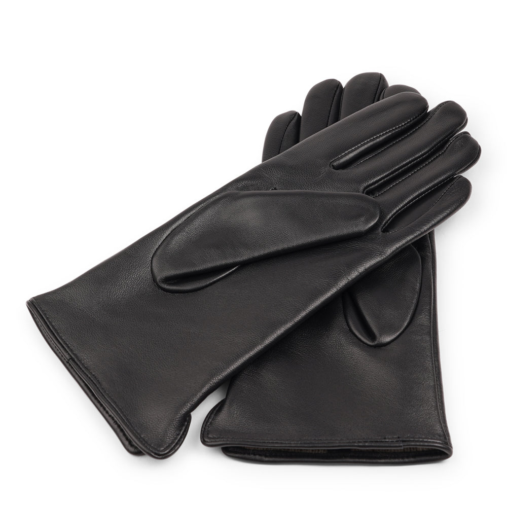Lovelies Studio - The Mantuani gloves embody understated elegance, crafted from supple lambskin and finished with delicate stitching details on both sides. Lined with plush cashmere, they offer exceptional warmth and comfort. With their sophisticated design, the Mantuani gloves are the perfect accessory to bring a touch of refined glamour to your winter wardrobe.