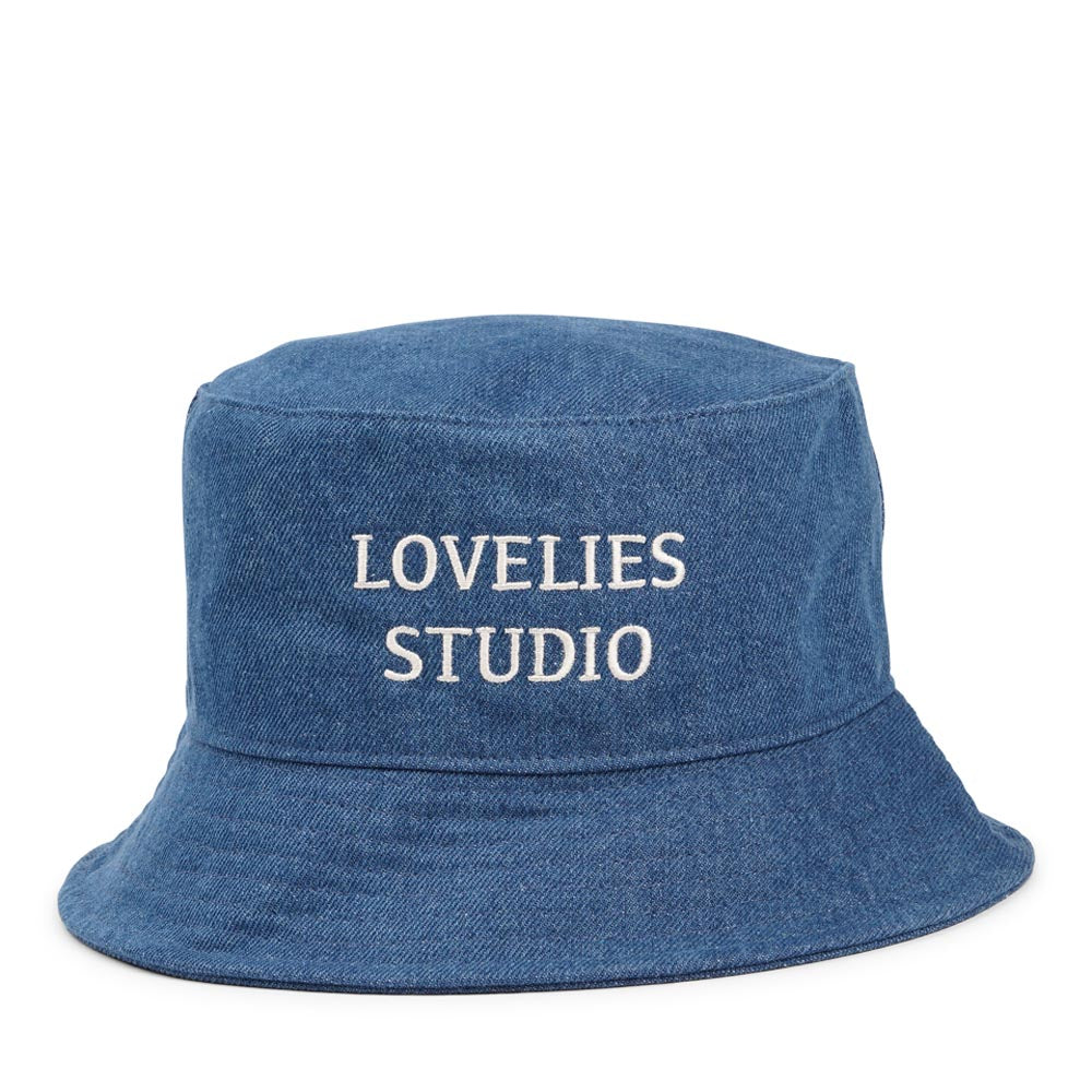 MUCCIA - Denim Bucket Hat w/ Embroidery
Meet your new favorite hat. The Muccia Bucket Hat combines the soft, textured feel of denim with the signature Lovelies embroidered logo for a look that's laid-back yet effortlessly stylish.
Perfect for sunny days, casual outings, or whenever you want to add a little character to your outfit.