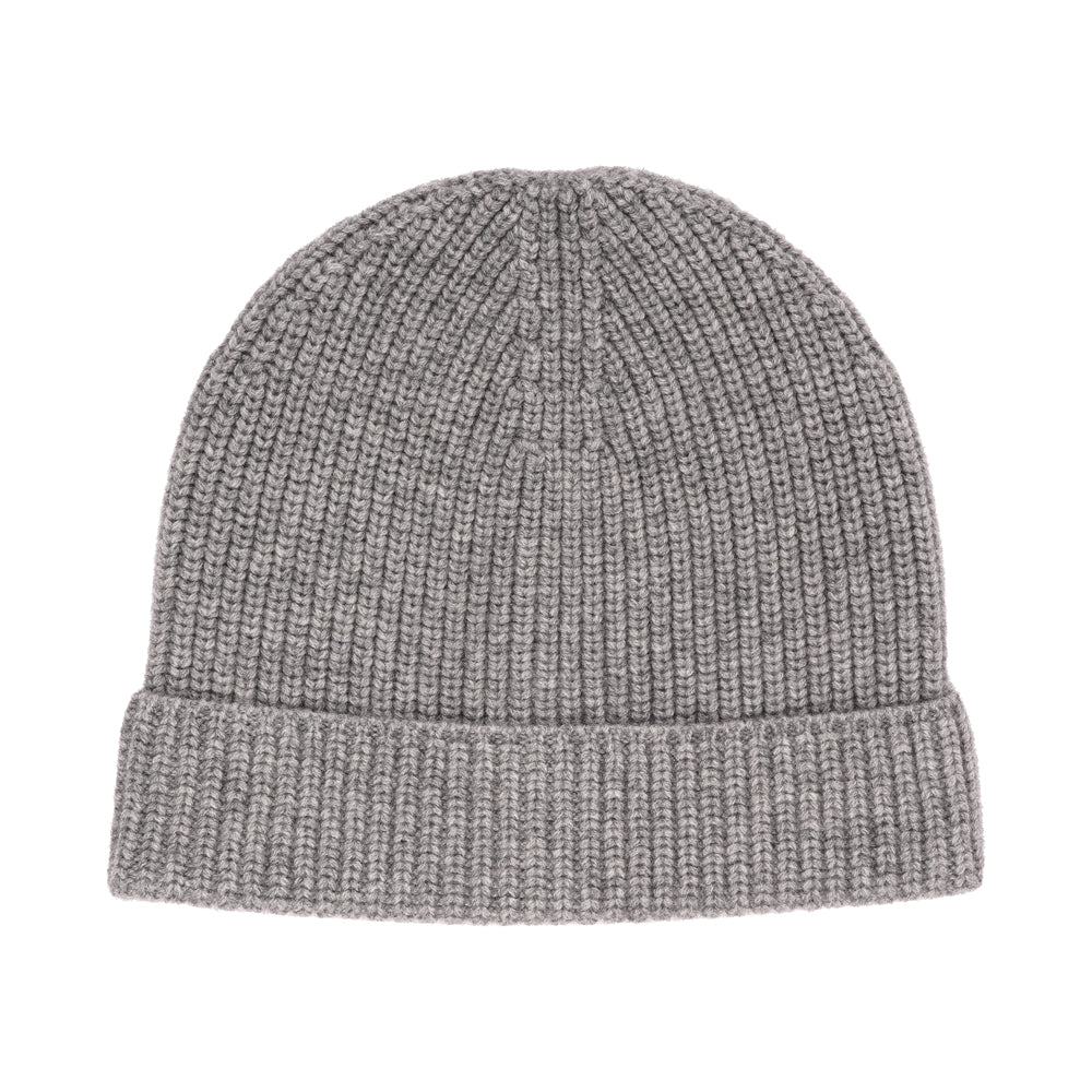 Crafted from a blend of 70% fine wool and 30% cashmere, this beanie is the perfect marriage of warmth and luxury. Its sumptuously soft texture and exquisite craftsmanship make it a must-have accessory for any fashion-forward individual.  The Muttler Beanie not only keeps you cozy but also adds a touch of elegance to your outfit. Its fine wool and cashmere blend create a beautifully soft and comfortable hat that's as stylish as it is warm.