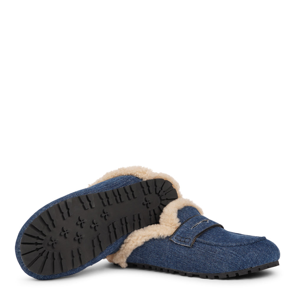 Lovelies Studio - Designed to envelop your feet in cozy warmth, these mules offer an unbeatable blend of plushness and support. The durable rubber sole ensures long-lasting comfort and resilience, making them the perfect companion for chilly days. Treat your feet to the luxury they deserve.