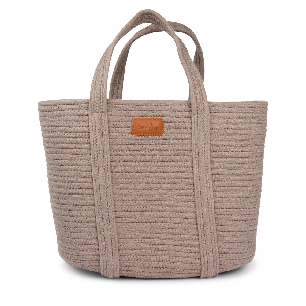 Say hello to Sabadi, the perfect cotton rope tote that combines cool style and everyday practicality. Crafted from durable, beautifully textured cotton rope, Sabadi offers a lightweight yet sturdy design, ideal for everything from grocery runs to beach days.
Its relaxed, effortless look makes it a versatile addition to your wardrobe, while the spacious interior keeps all your essentials close at hand. With Sabadi, carrying your everyday favorites has never looked so good.