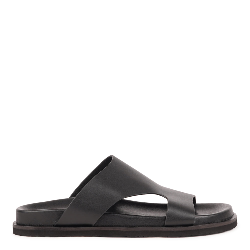 Lovelies Studio - Sassano - a beautifully handcrafted leather sandal that combines feminine elegance with everyday comfort. Designed with a wide upper for enhanced support and a soft leather insole for a natural, comfortable feel.
Crafted from vegetable-tanned leather, the durable straps are made to age beautifully over time. Finished with a sturdy rubber outsole for reliable grip, Sassano offers both stability and ease - perfect for relaxed daytime wear and more refined evening occasions.