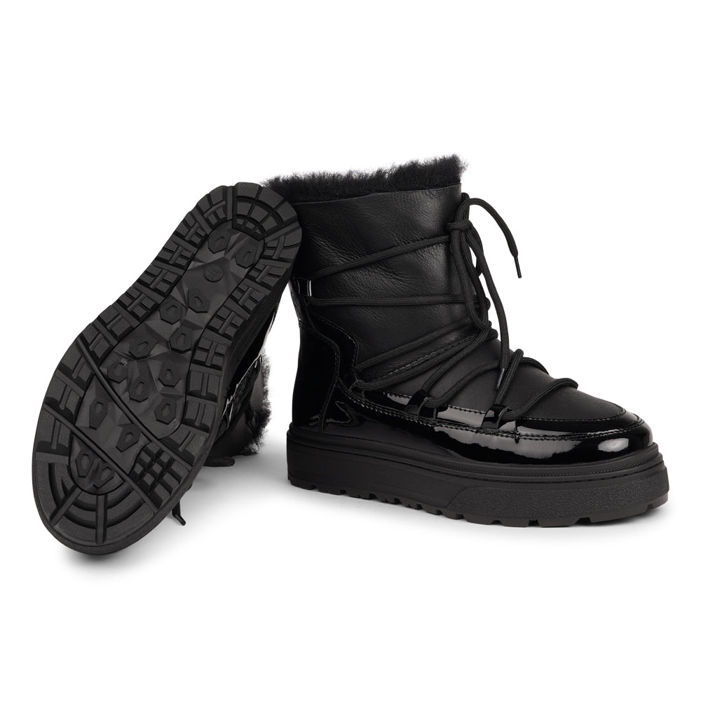 High quality shearling boots Lovelies shearling boots bring softness and warmth to your feet this autumn. With soft and durable rubber soles plus a gorgeous design you're perfectly suited for the wintertime. Enjoy your Lovelies!