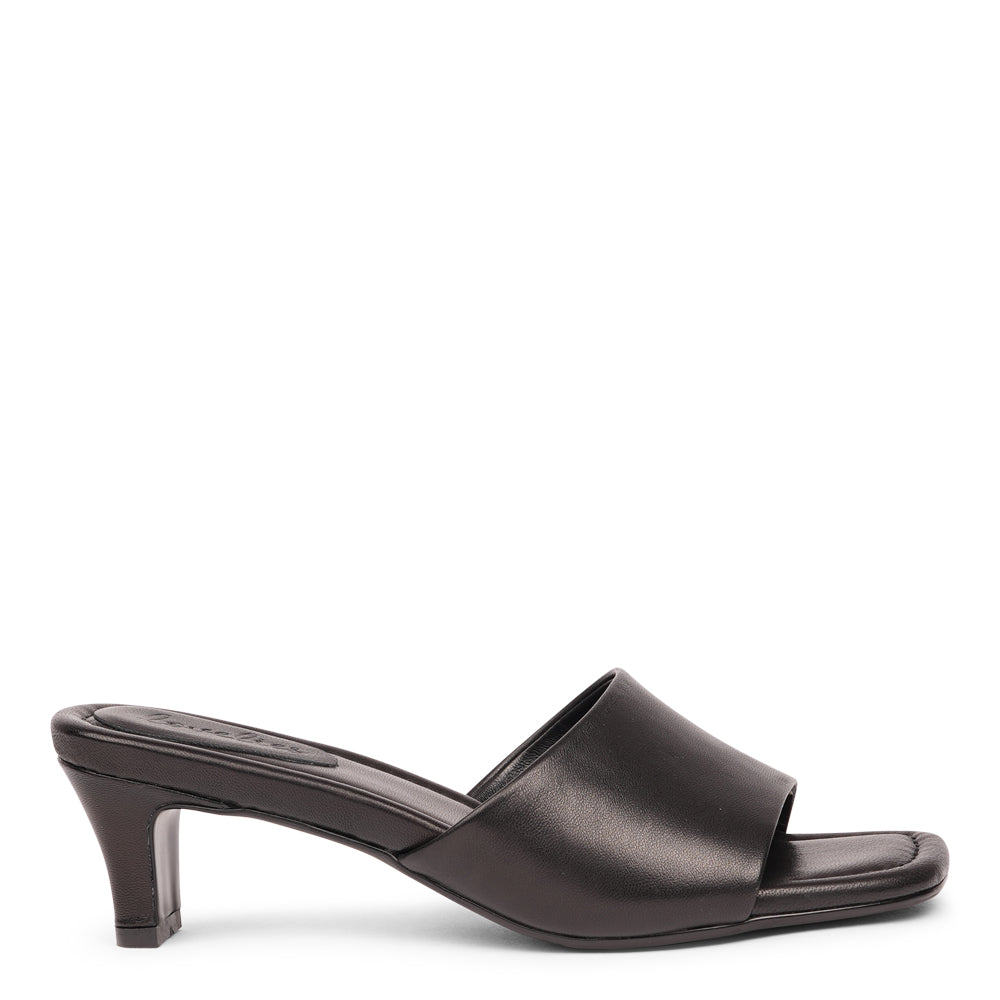 Lovelies Studio - High heel slip-on Sandals - Step into ultimate comfort and feminine elegance with our nappa leather sandals featuring a beautiful wide strap. Indulge in the delicate and soft fabrics that will make you feel both at ease and effortlessly stylish.