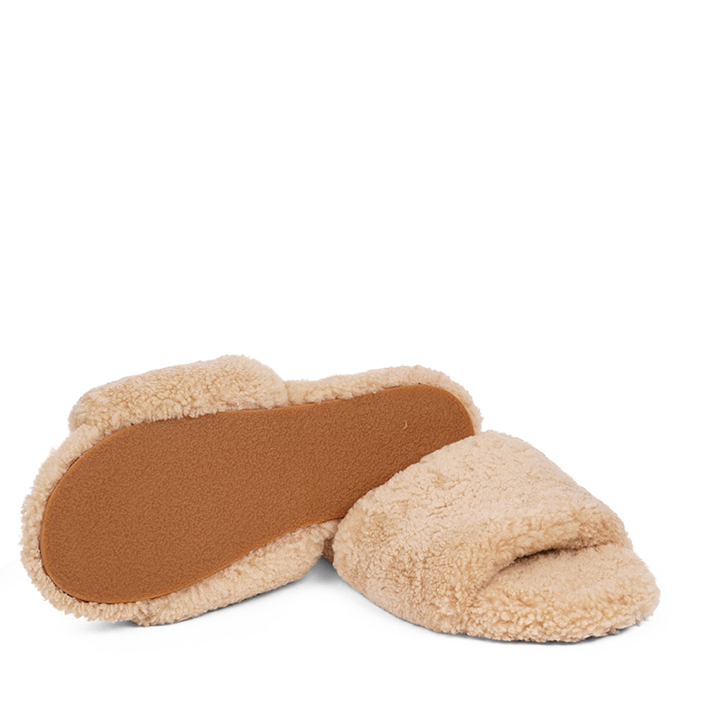 Lovelies Studio - Soft and cosy shearling slippers   Lovelies shearling slippers are the essence of comfortability. When you’re in the need of surrounding your feet in soft and warm slippers, Lovelies shearling slippers are the answer. With soft and durable soles, warm shearling and a gorgeous design, you’ll never want to wear any other home-shoe to make you feel at ease.