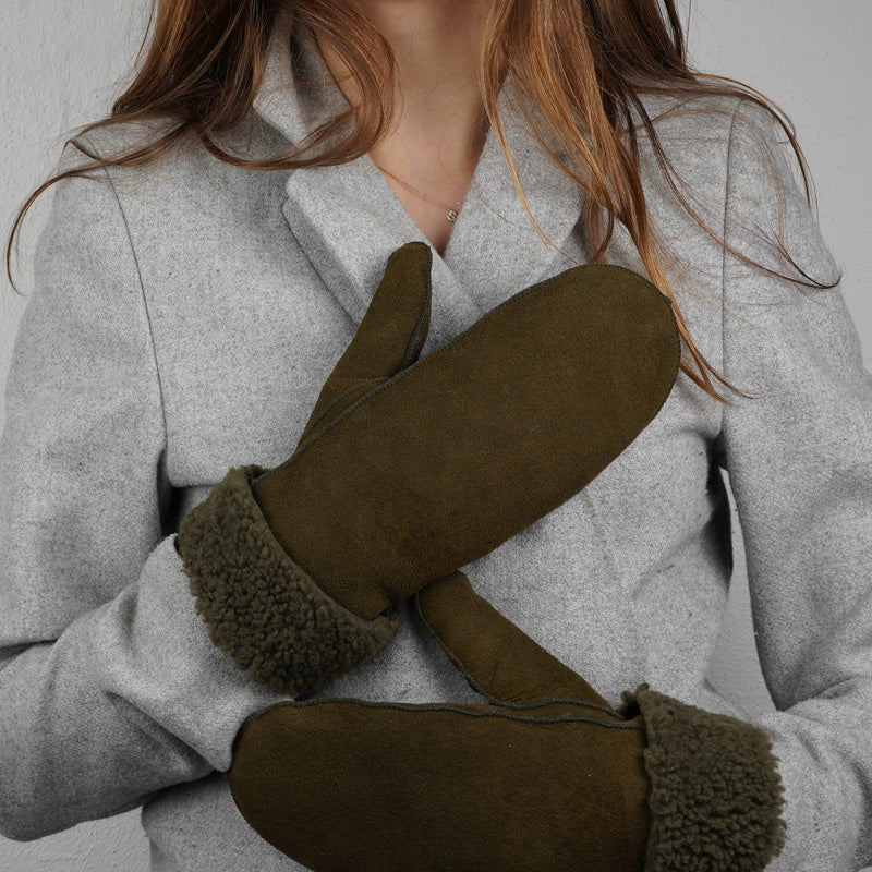 Belukta - Shearling Mittens