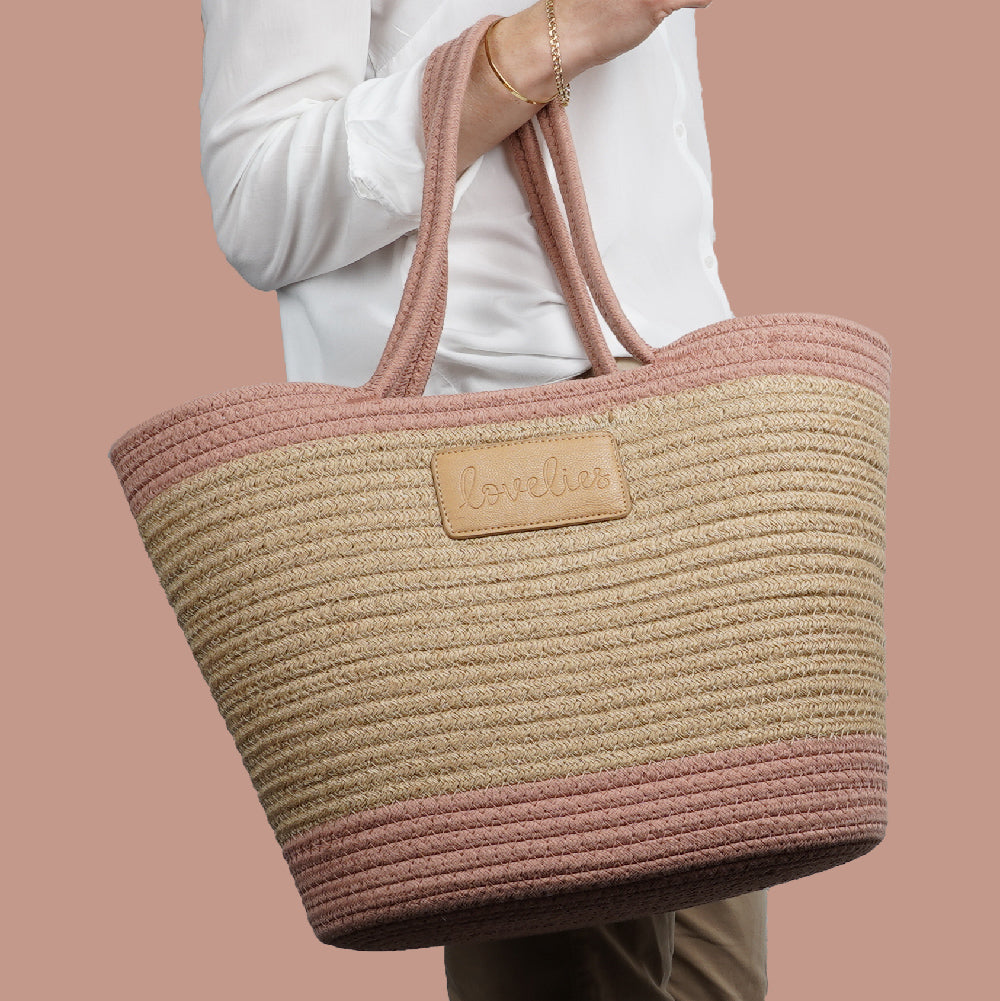 Lovelies Studio - Exclusive beach bags. For those cheerful springdays and warm sunny summerdays all you need is a gorgeous beach bag.  Lovelies has made an elegant one in cotton and recycled polyester and it comes in 8 beautiful colours.    Whether you’re off to a picnic, shopping or a lazy day at the beach, a Lovelies beach bag will be your all-time favourite companion.