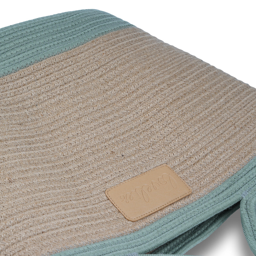 Wonderful Lovelies beach bags with leather logo on the side. The Lovelies beach bags are handmade in cotton and comes in two sizes. 8 beautiful colors. Sizes : Medium : W50 x H29 Large : W55 x H35 You can use the bag for picnic's or going to the beach or just go shopping they are big enough to fit most of your stuff.