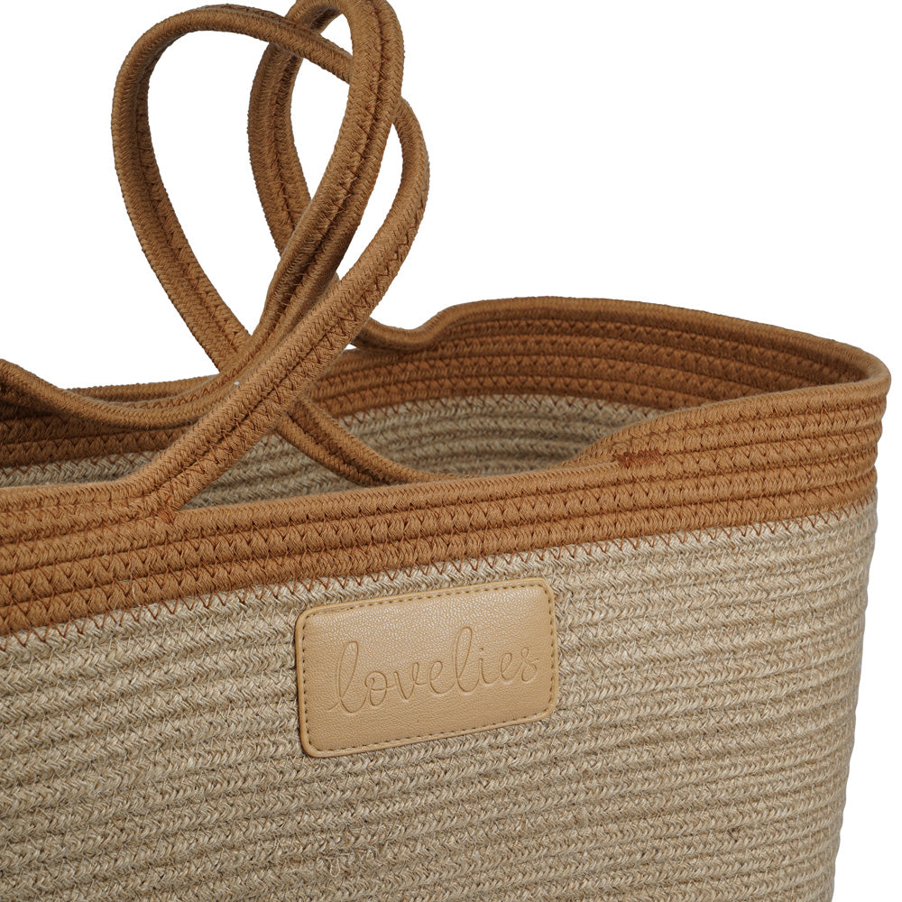 Wonderful Lovelies beach bags with leather logo on the side. The Lovelies beach bags are handmade in cotton and comes in two sizes. 8 beautiful colors. Sizes : Medium : W50 x H29 Large : W55 x H35 You can use the bag for picnic's or going to the beach or just go shopping they are big enough to fit most of your stuff.