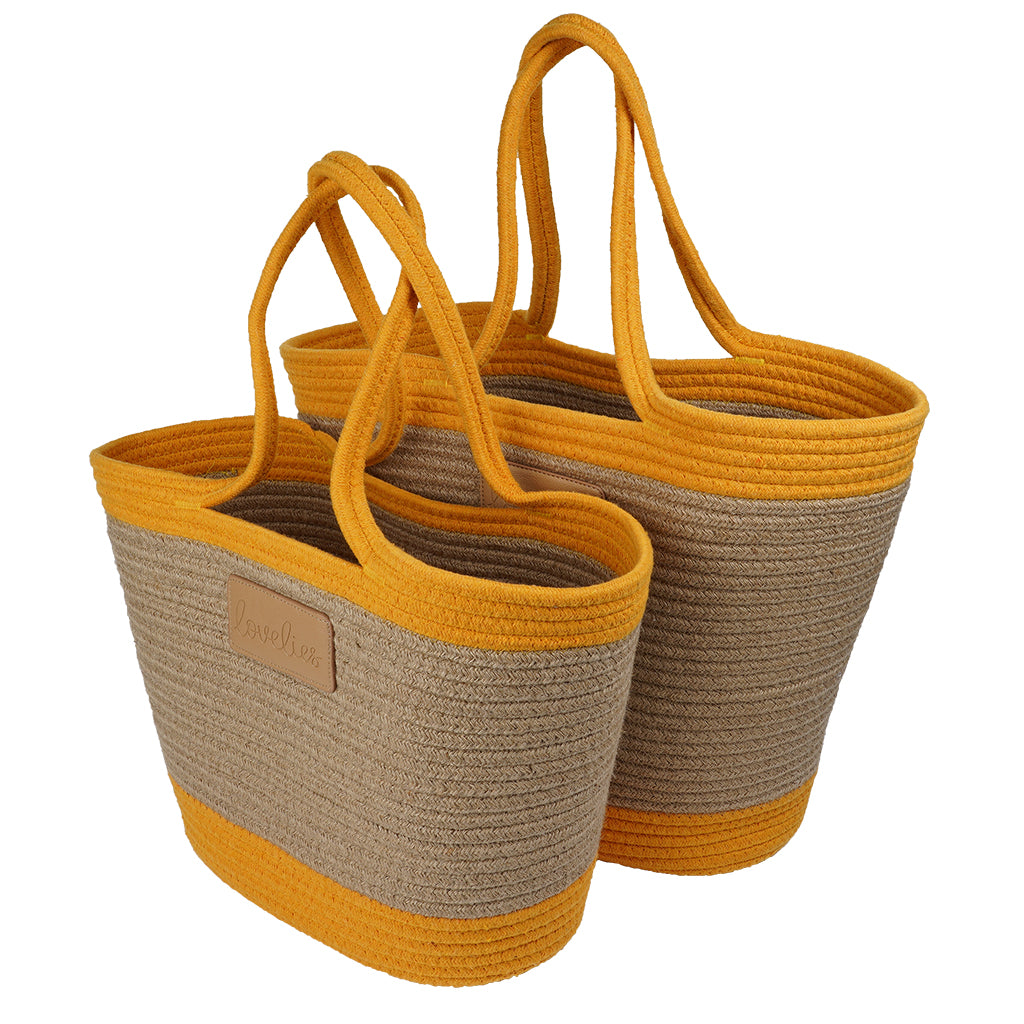 For those cheerful springdays and warm sunny summerdays all you need is a gorgeous beach bag.  Lovelies has made an elegant one in cotton and recycled polyester and it comes in 8 beautiful colours.    Whether you’re off to a picnic, shopping or a lazy day at the beach, a Lovelies beach bag will be your all-time favourite companion.