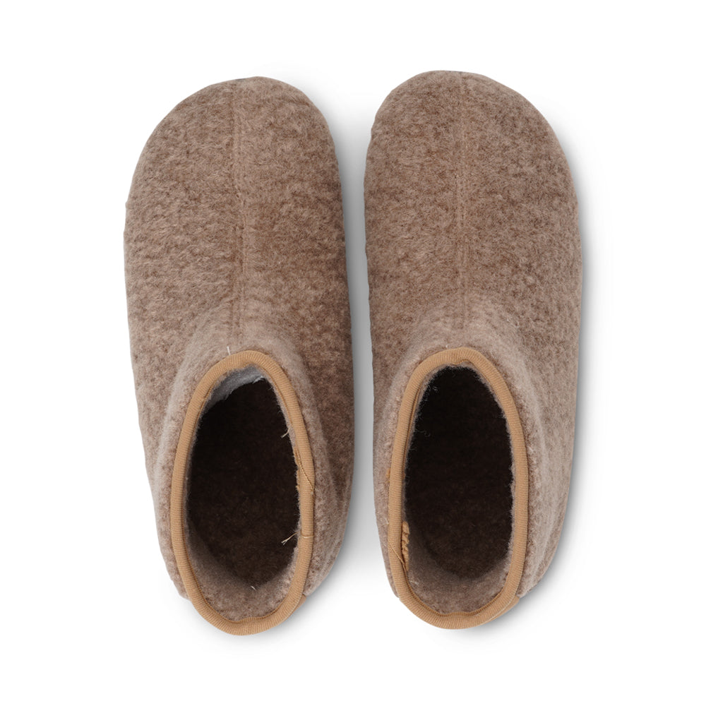 Soft and cosy lounge slippers  Lovelies lounge slippers are the essence of comfortability. When you’re in the need of surrounding your feet in soft and warm slippers, Lovelies lounge slippers are the answer. With soft and durable soles, fine wool and a gorgeous design, you’ll never want to wear any other home-shoe to make you feel at ease.