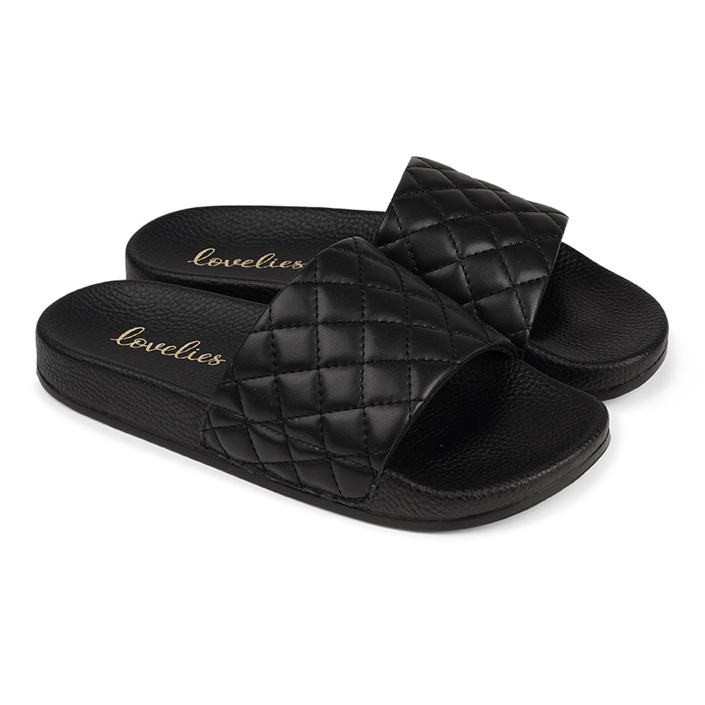 Slide it with style . . The style La Boca is carefully made with a molded rubber footbed which is extra light, soft and durable. This will give you the perfect fit and comfort. The padded upper is made of quilted vegan leather and a soft cotton lining. Use them at the beach or at the dance floor . . We are a proud member of 1% for the planet Enjoy your Lovelies! See our Size Guide Material: Sole : PU Rubber Lining : Cotton Upper : Vegan leather