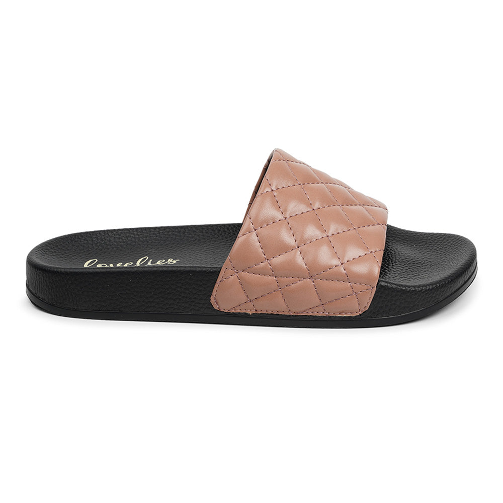 Once you’ve tried Lovelies’ summer slides you’ll never want to wear any other footwear. With its delicate and soft fabrics, you feel at ease and elegant at the same time. The easy to-go slides are a perfect fit to your everyday look or your feminine evening dresses.