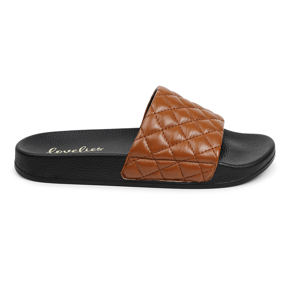 Once you’ve tried Lovelies’ summer slides you’ll never want to wear any other footwear. With its delicate and soft fabrics, you feel at ease and elegant at the same time. The easy to-go slides are a perfect fit to your everyday look or your feminine evening dresses.