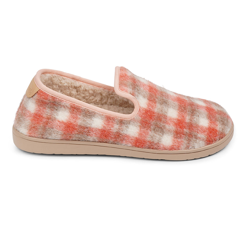 Soft and cosy lounge slippers Lovelies lounge slippers are the essence of comfortability. When you’re in the need of surrounding your feet in soft and warm slippers, Lovelies lounge slippers are the answer. With soft and durable soles, fine wool and a gorgeous design, you’ll never want to wear any other home-shoe to make you feel at ease. Enjoy your Lovelies!