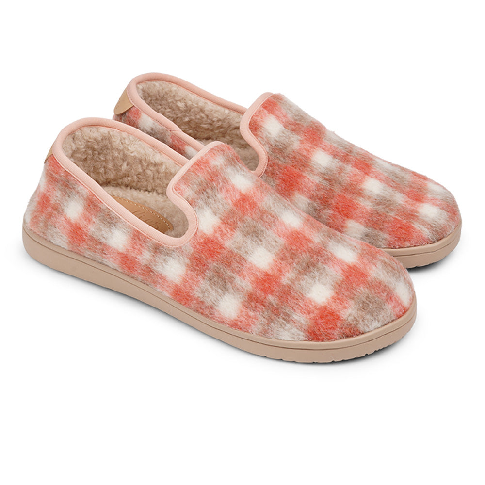 Soft and cosy lounge slippers Lovelies lounge slippers are the essence of comfortability. When you’re in the need of surrounding your feet in soft and warm slippers, Lovelies lounge slippers are the answer. With soft and durable soles, fine wool and a gorgeous design, you’ll never want to wear any other home-shoe to make you feel at ease. Enjoy your Lovelies!