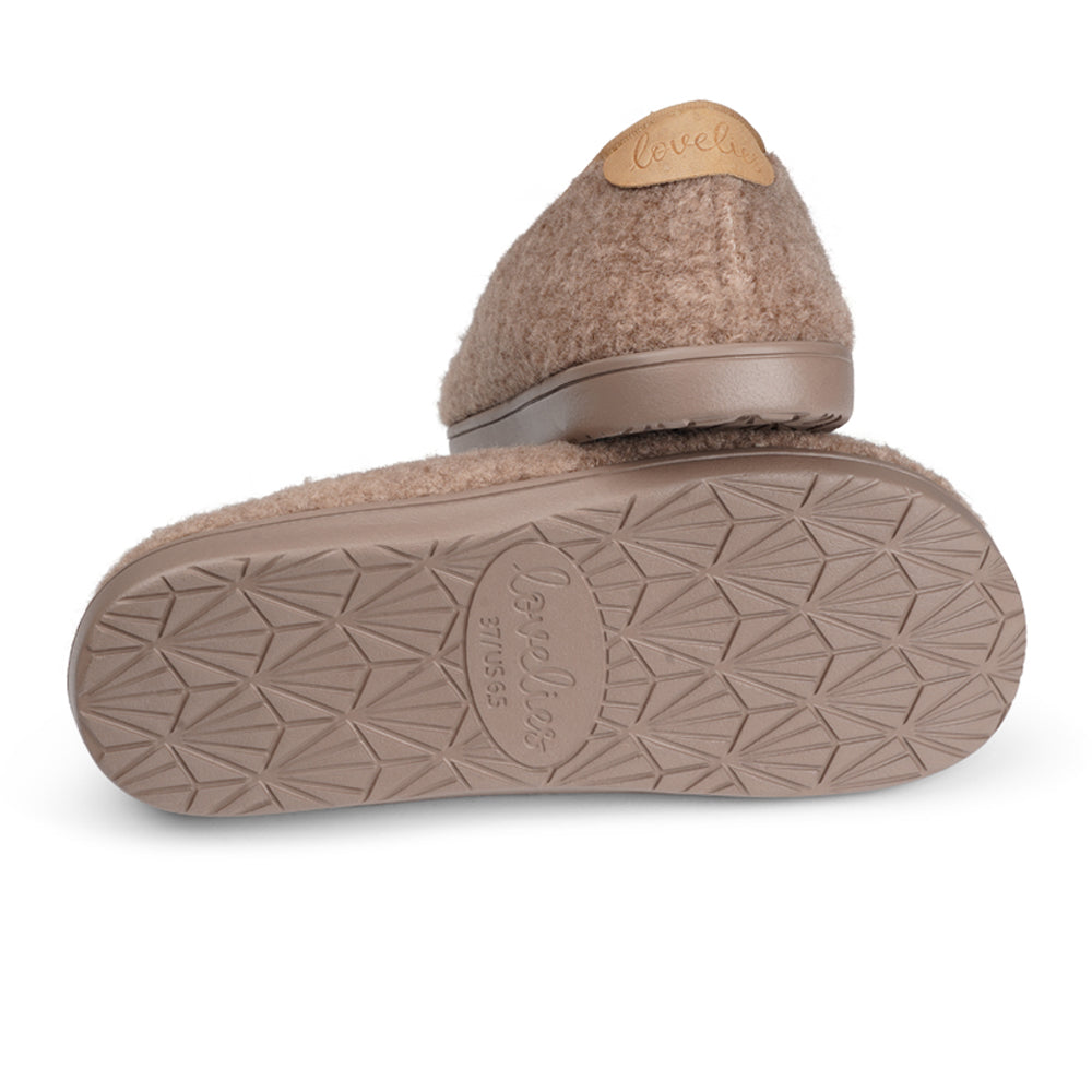 Soft and cosy lounge slippers Lovelies lounge slippers are the essence of comfortability. When you’re in the need of surrounding your feet in soft and warm slippers, Lovelies lounge slippers are the answer. With soft and durable soles, fine wool and a gorgeous design, you’ll never want to wear any other home-shoe to make you feel at ease. Enjoy your Lovelies! See our Size Guide Material: Outsole / Insole : Rubber Footbed: Curly faux fur Lining: Curly faux fur Upper: Curly faux fur