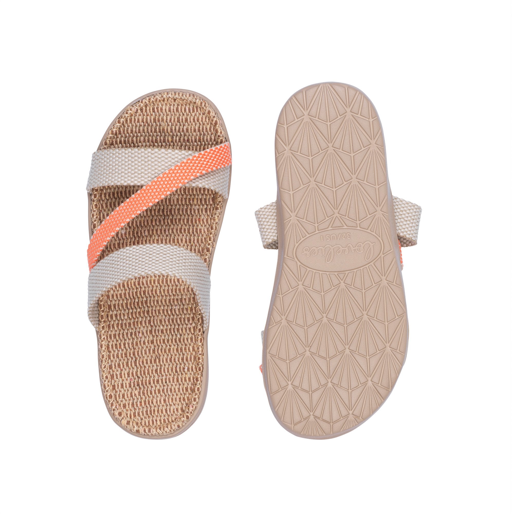 Sandals with straps of soft cotton. The comfortable inner sole in covered with jute