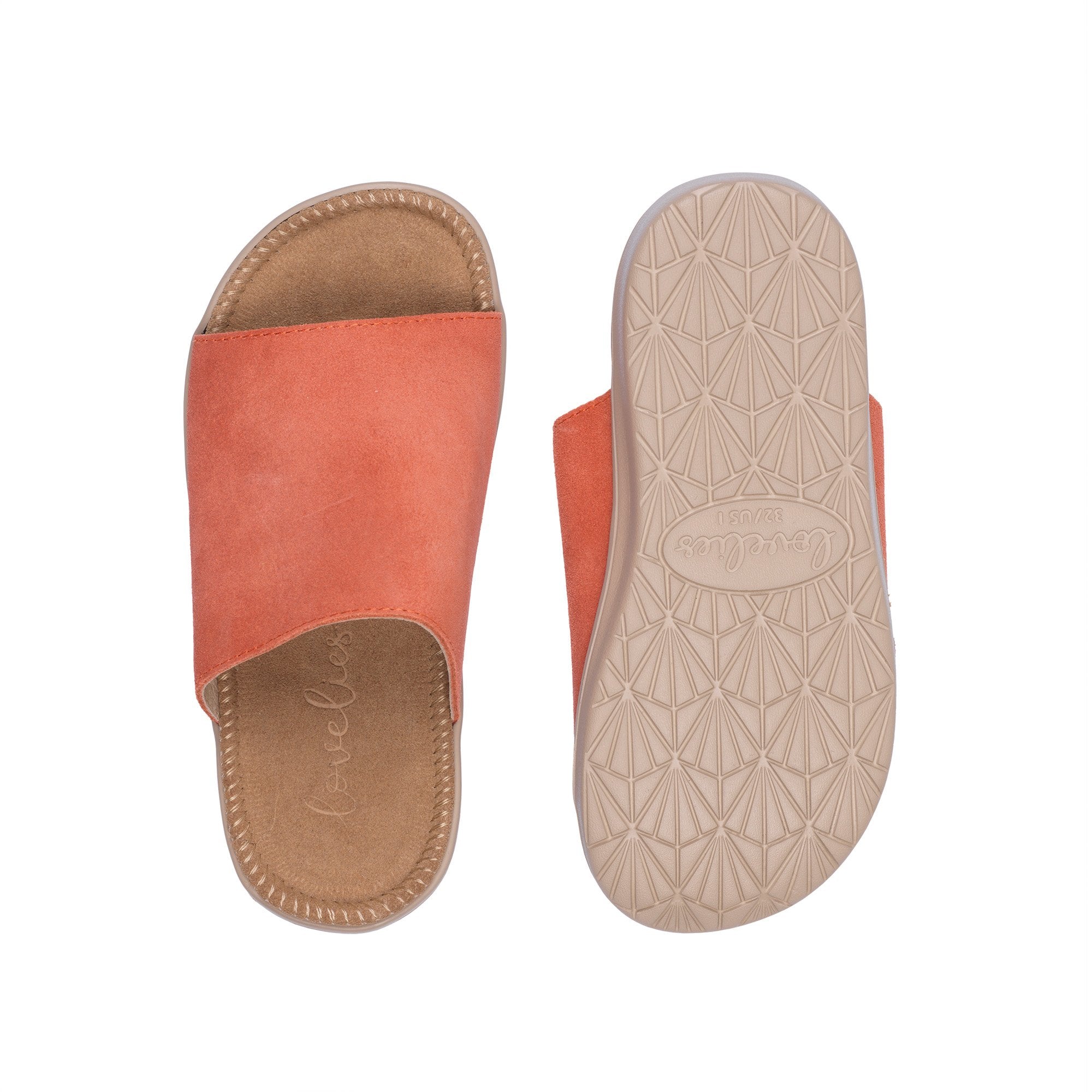 Sandals with straps of soft suede. The comfortable inner sole in covered with suede