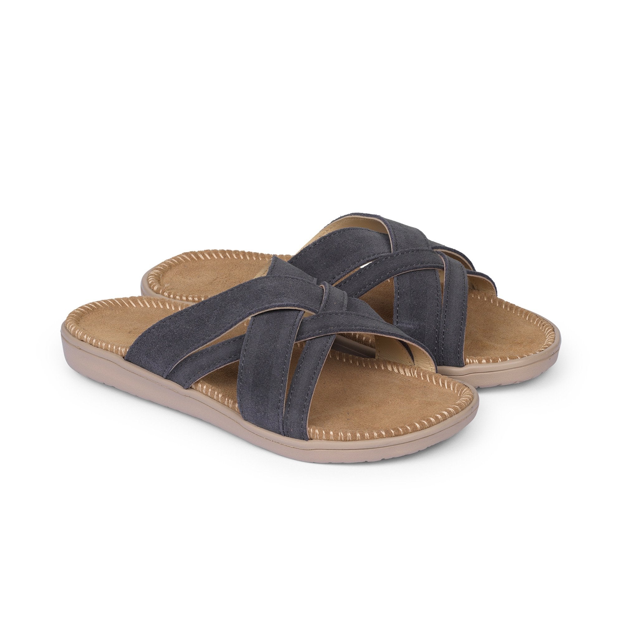 Sandals with straps of soft suede. The comfortable inner sole in covered with suede