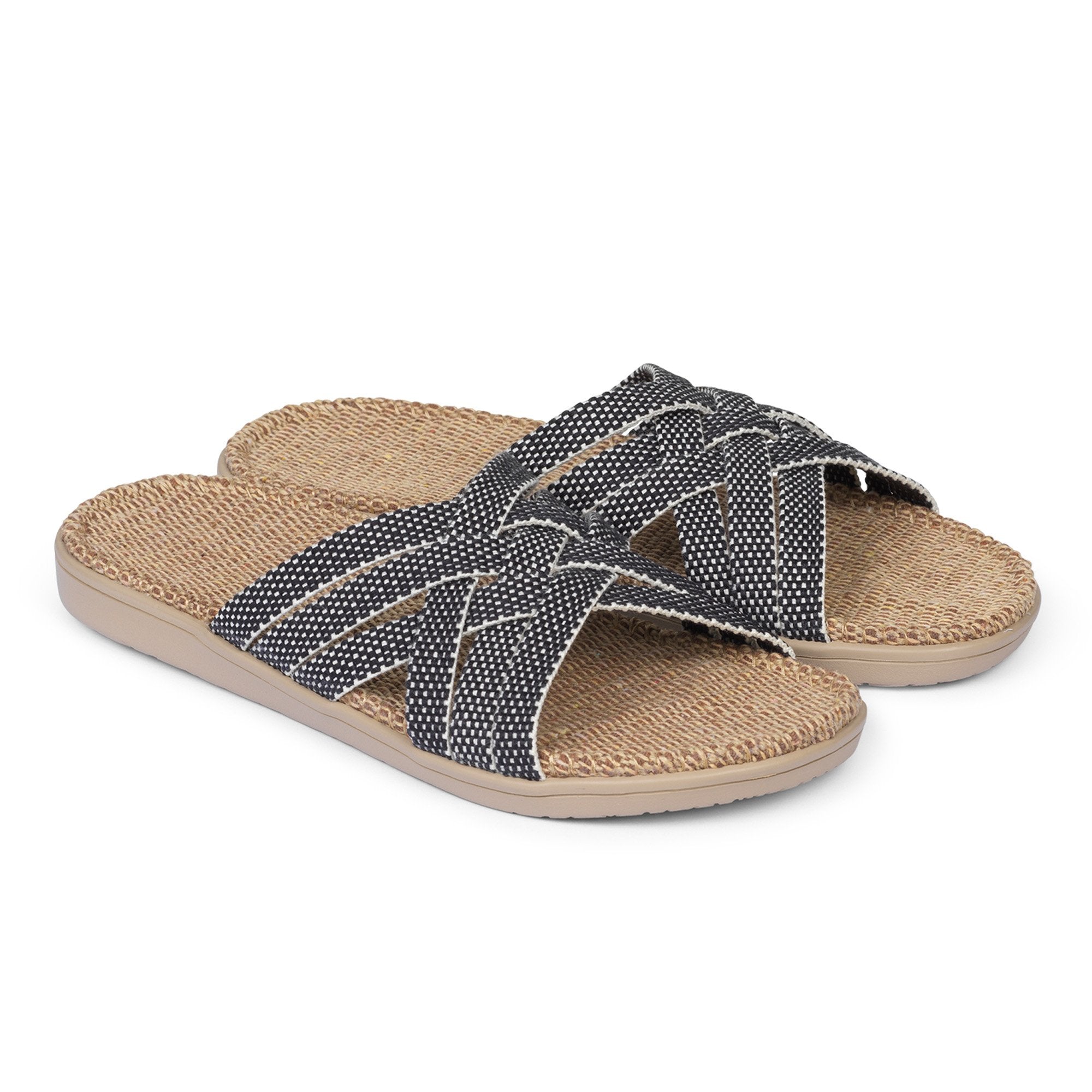 Discover the captivating Matara sandal from Lovelies Studio. This sumptuous sandal is composed of luxuriantly soft and resilient gum rubber, with a natural jute innersole. The closely woven cotton straps infuse a delicate and fanciful aesthetic, providing an effortless sophistication for any ensemble. With its delicate and soft fabrics, you feel at ease and elegant at the same time. The easy to-go sandals with their striking summer colors are a perfect fit to your feminine summer dresses