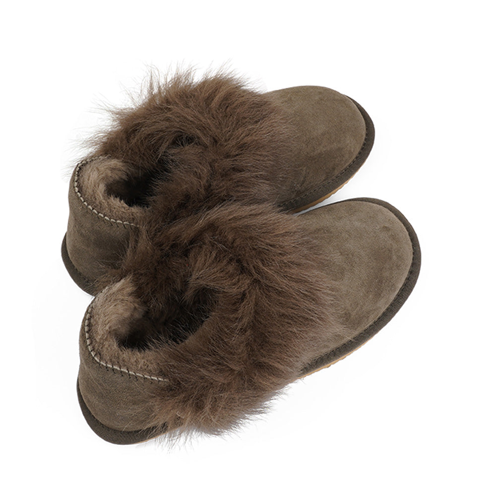 Soft and cosy shearling slippers with heel cap  Lovelies shearling slippers are the essence of comfortability. When you’re in the need of surrounding your feet in soft and warm slippers, Lovelies shearling slippers are the answer. With soft and durable soles, warm shearling and a gorgeous design, you’ll never want to wear any other home-shoe to make you feel at ease.