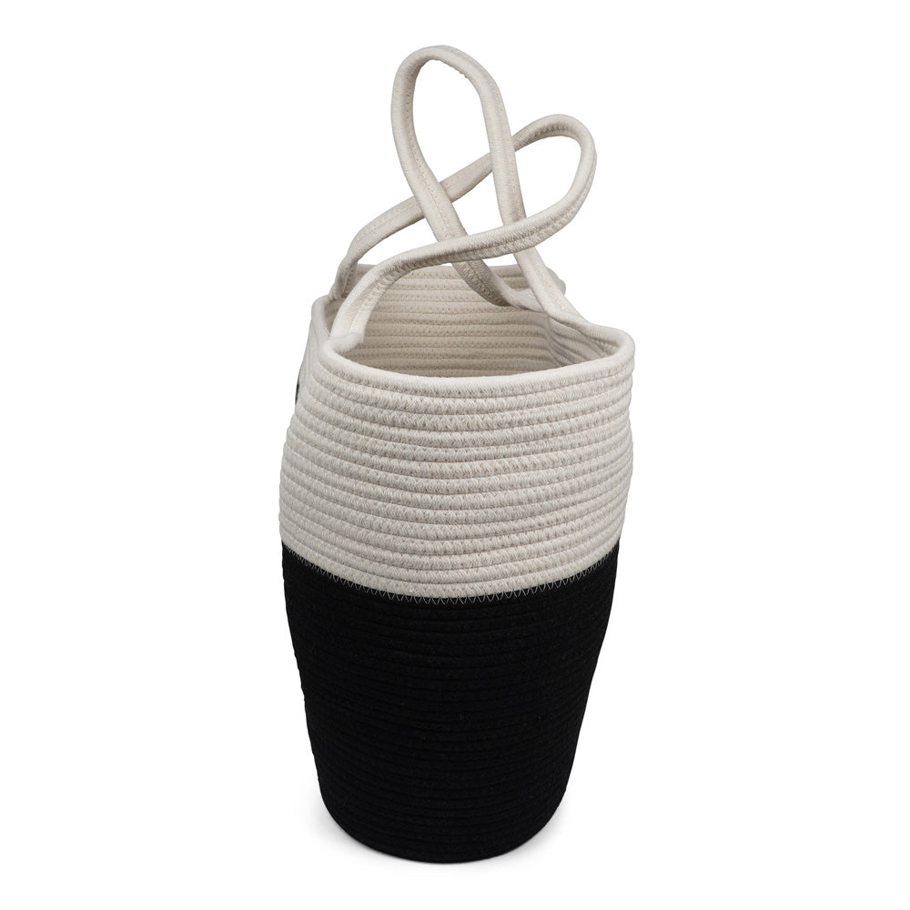 Lovelies Studio - Danish design - The NADI beach bag features a sleek and clean design, with a white upper that exudes a sense of effortless elegance. Adding a stylish twist, the bottom is adorned with a vibrant contrast color, making it a true standout accessory. At Lovelies, we prioritize both style and sustainability. That's why our Flamencos beach bag is made from a blend of cotton and recycled polyester, offering durability while minimizing our environmental impact.