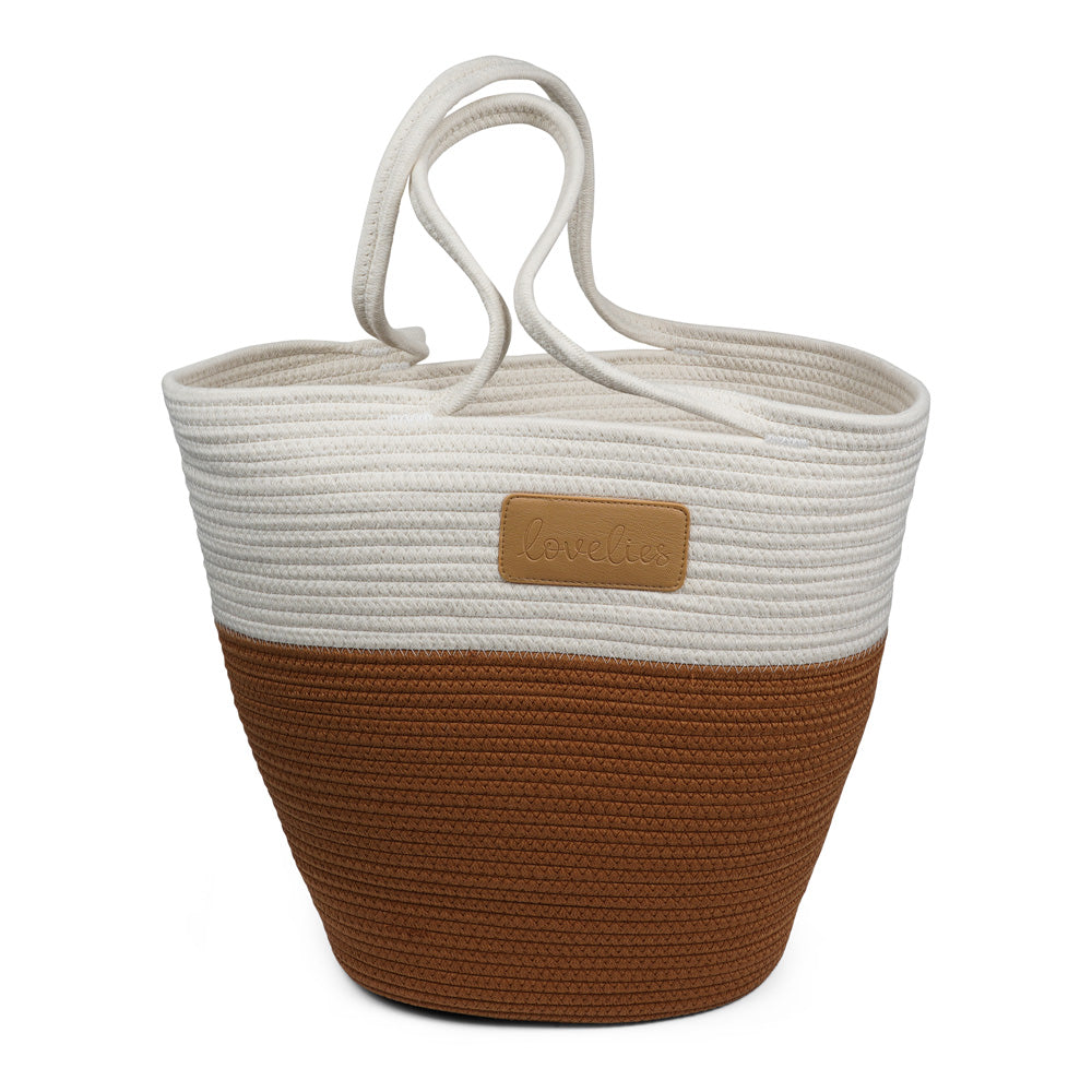 For those cheerful springdays and warm sunny summerdays all you need is a gorgeous beach bag. Lovelies has made an elegant one in cotton and recycled polyester and it comes in 6 beautiful colours. Whether you’re off to a picnic, going shopping or having a lazy day at the beach, a Lovelies beach bag will be your true companion. Enjoy your Lovelies! Material: Cotton and recycled polyester Logo in leather Hand made Size: Weight 45 cm / Height 40 cm