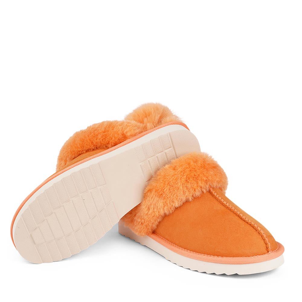 Lovelies Studio - Ombo - Peach. Double faced shearling mules with detachable heel strap  Lovelies shearling mules will bring softness and warmth to your feet this summer. The combination of soft curly shearling and the durable rubber sole guarantees the utmost comfort to the wearer.