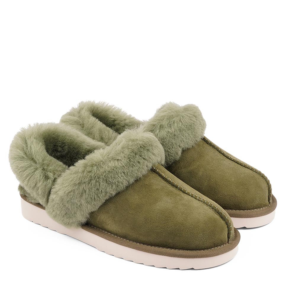 Lovelies Studio - Ombo - Greenlake. Double faced shearling mules with detachable heel strap  Lovelies shearling mules will bring softness and warmth to your feet this summer. The combination of soft curly shearling and the durable rubber sole guarantees the utmost comfort to the wearer.