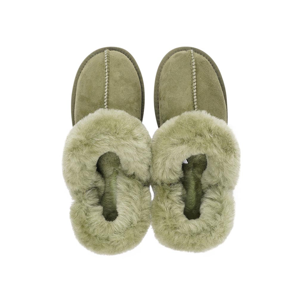 Lovelies Studio - Ombo - Greenlake. Double faced shearling mules with detachable heel strap Lovelies shearling mules will bring softness and warmth to your feet this summer. The combination of soft curly shearling and the durable rubber sole guarantees the utmost comfort to the wearer.