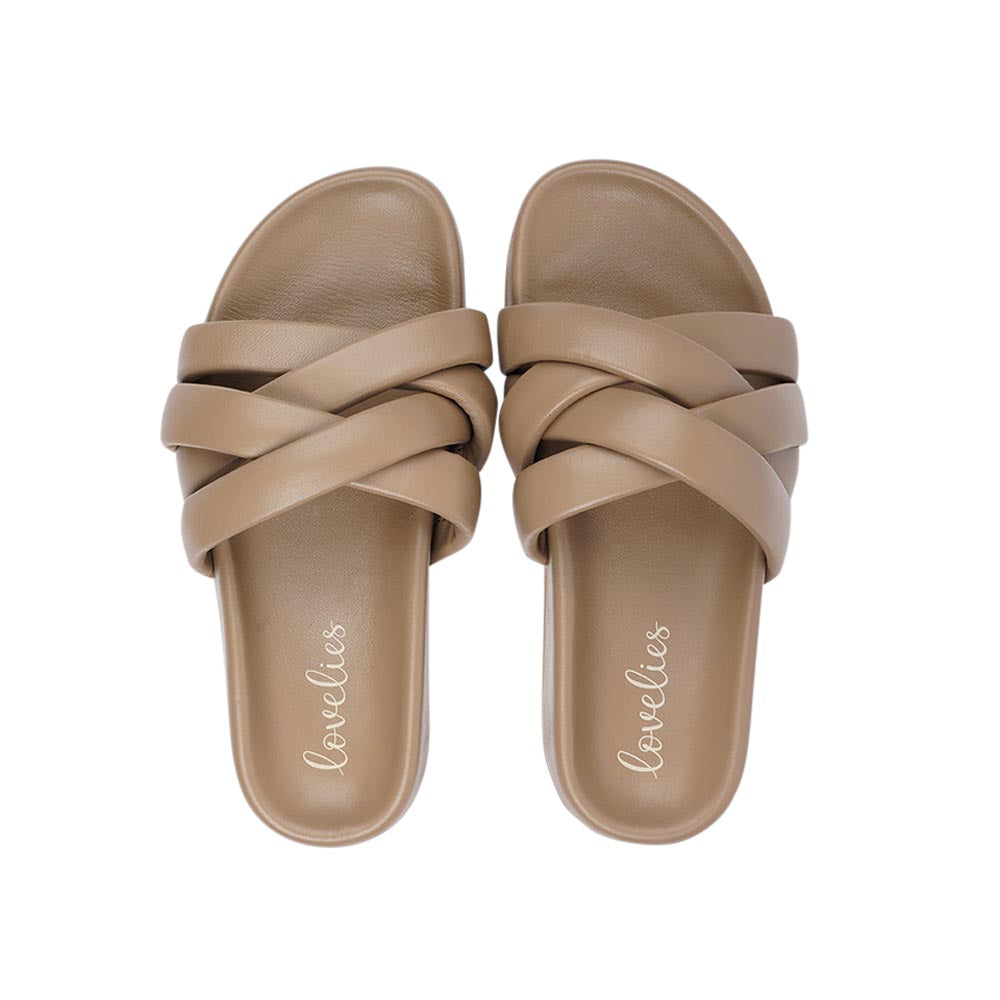 These soft nappa leather sandals come with 4 puffy leather straps for the best fit, comfort and style  With its delicate and soft fabrics, you feel at ease and elegant at the same time. The easy to-go sandals will fit to your feminine dress or your summer jeans.  Size and fit:  True to size If you are between sizes, we recommend taking the next size up. See our Size Guide  Material:  Outsole / Insole : Rubber  Footbed: Nappa leather Lining: Nappa leather Upper: Nappa leather