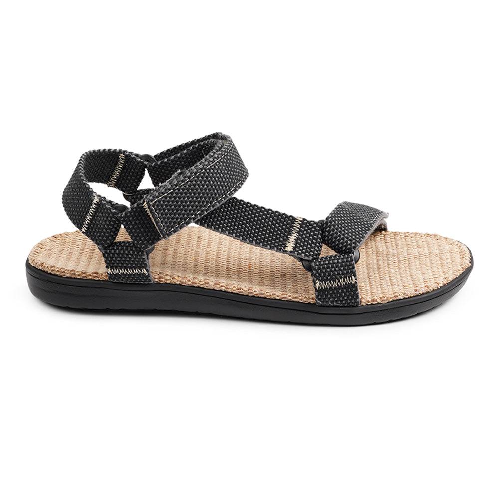 Paya the new Trekking sandal from Lovelies. Paya is made with adjustable velcro straps which secure a perfect fit. The sole is made of rubber which is covered in natural jute. The sandals are light and soft and absolutely loveable . . . Enjoy your lovelies !