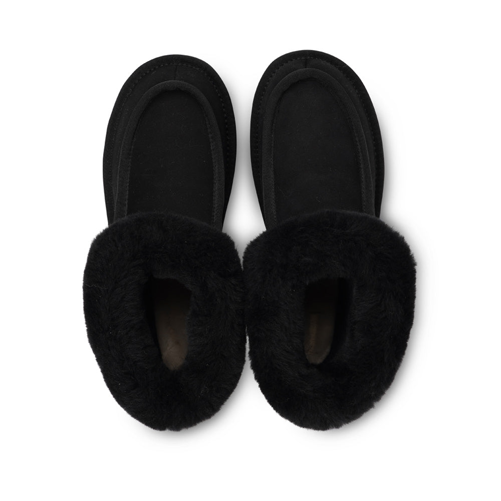 Soft and cosy shearling high slippers  Lovelies shearling high slippers are the essence of comfortability. When you’re in the need of surrounding your feet in soft and warm slippers, Lovelies shearling slippers are the answer. With soft and durable soles, warm shearling and a gorgeous design, you’ll never want to wear any other home-shoe to make you feel at ease.